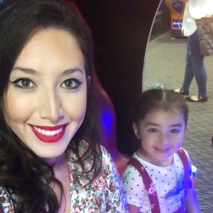 Meet your Posher, Nelly